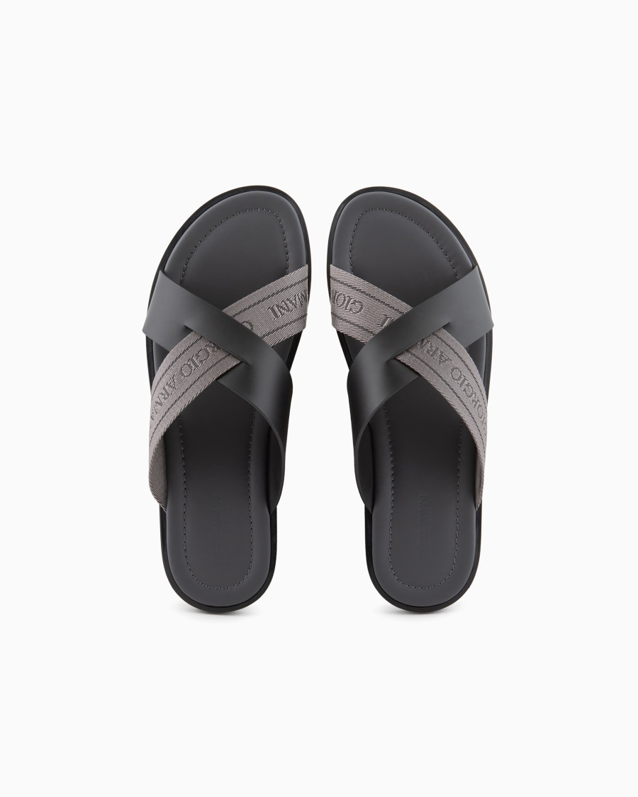 The world of armani SANDALI CROSS IN PELLE E NASTRO BICOLORE Comprare a buon mercato