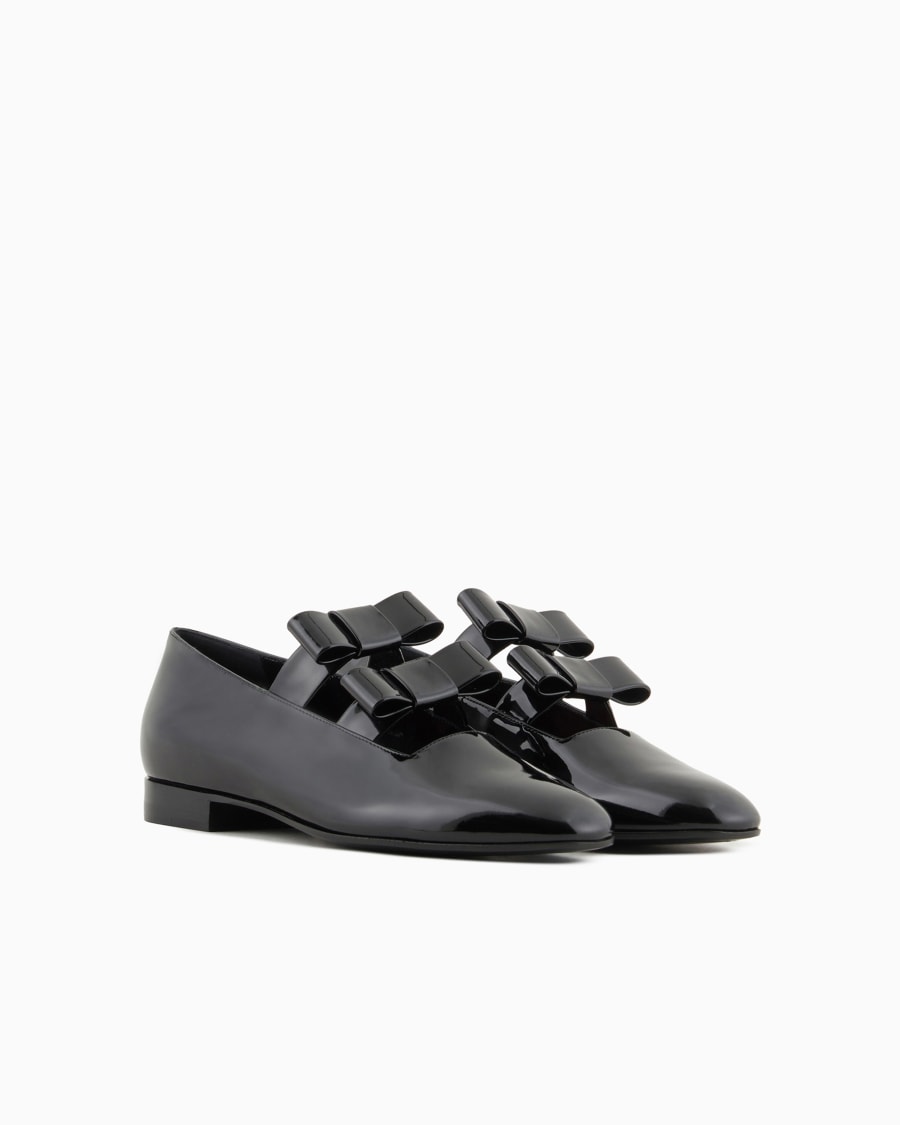 The world of armani BALLERINE IN VERNICE CON DETTAGLIO FIOCCHI Liquidazione