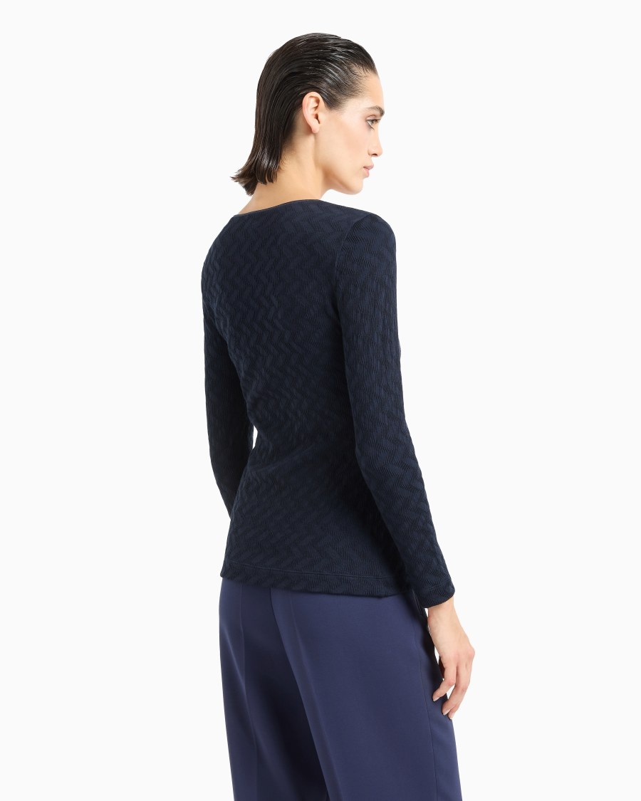 The world of armani MAGLIA GIROCOLLO IN JERSEY DI VISCOSA E CASHMERE JACQUARD ASV Sconti VIP
