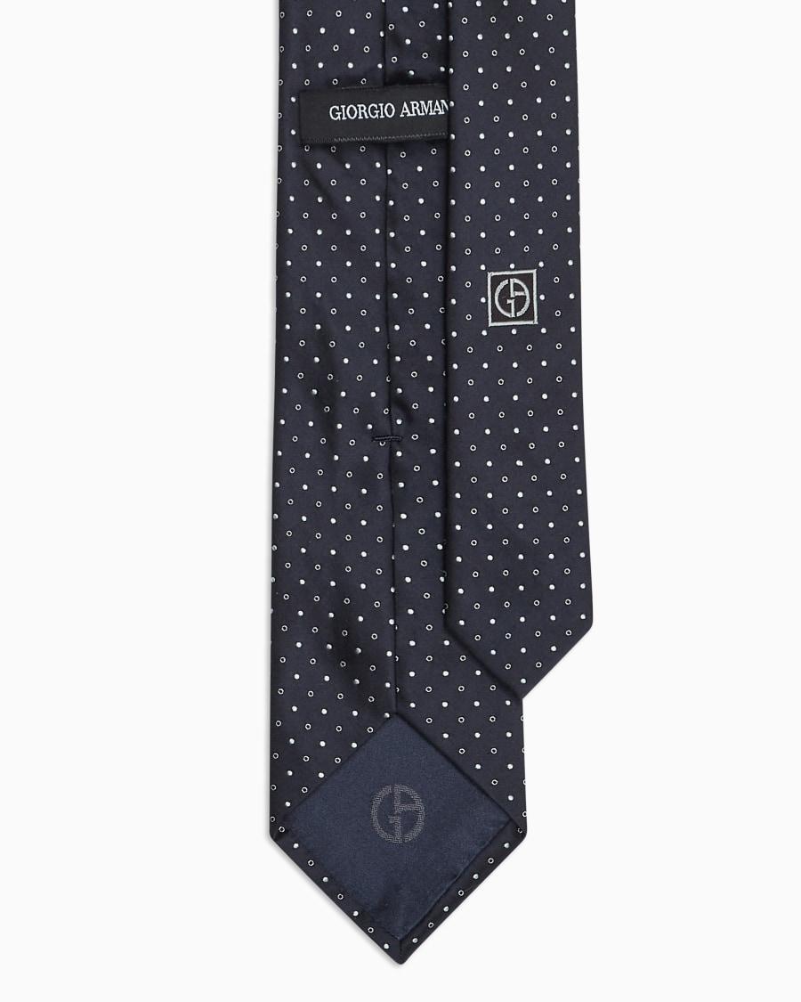 The world of armani CRAVATTA IN SETA JACQUARD MICRO POIS Fino Al -60%