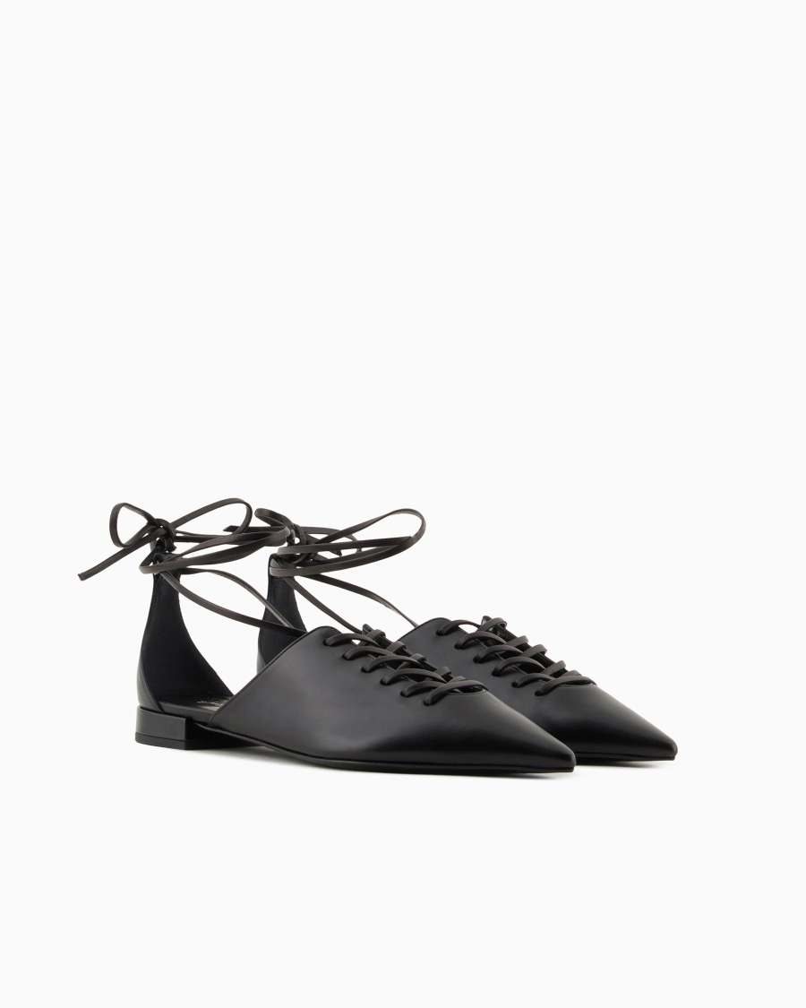 The world of armani BALLERINE IN PELLE CON ALLACCIATURA ALLA CAVIGLIA Prezzo di fabbrica