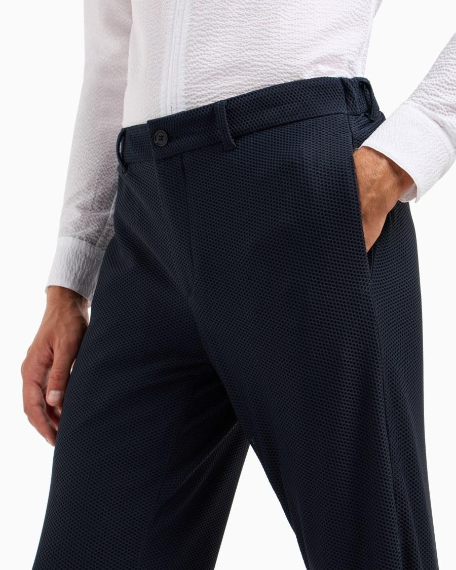 The world of armani PANTALONI FLAT FRONT IN GAUFRÉ TECNICO Prezzo basso