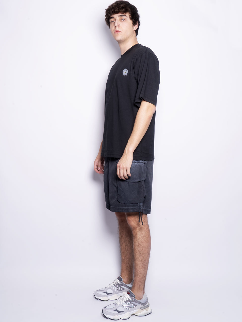 A PAPER KID Shorts Cargo in Nylon Nero Offerta