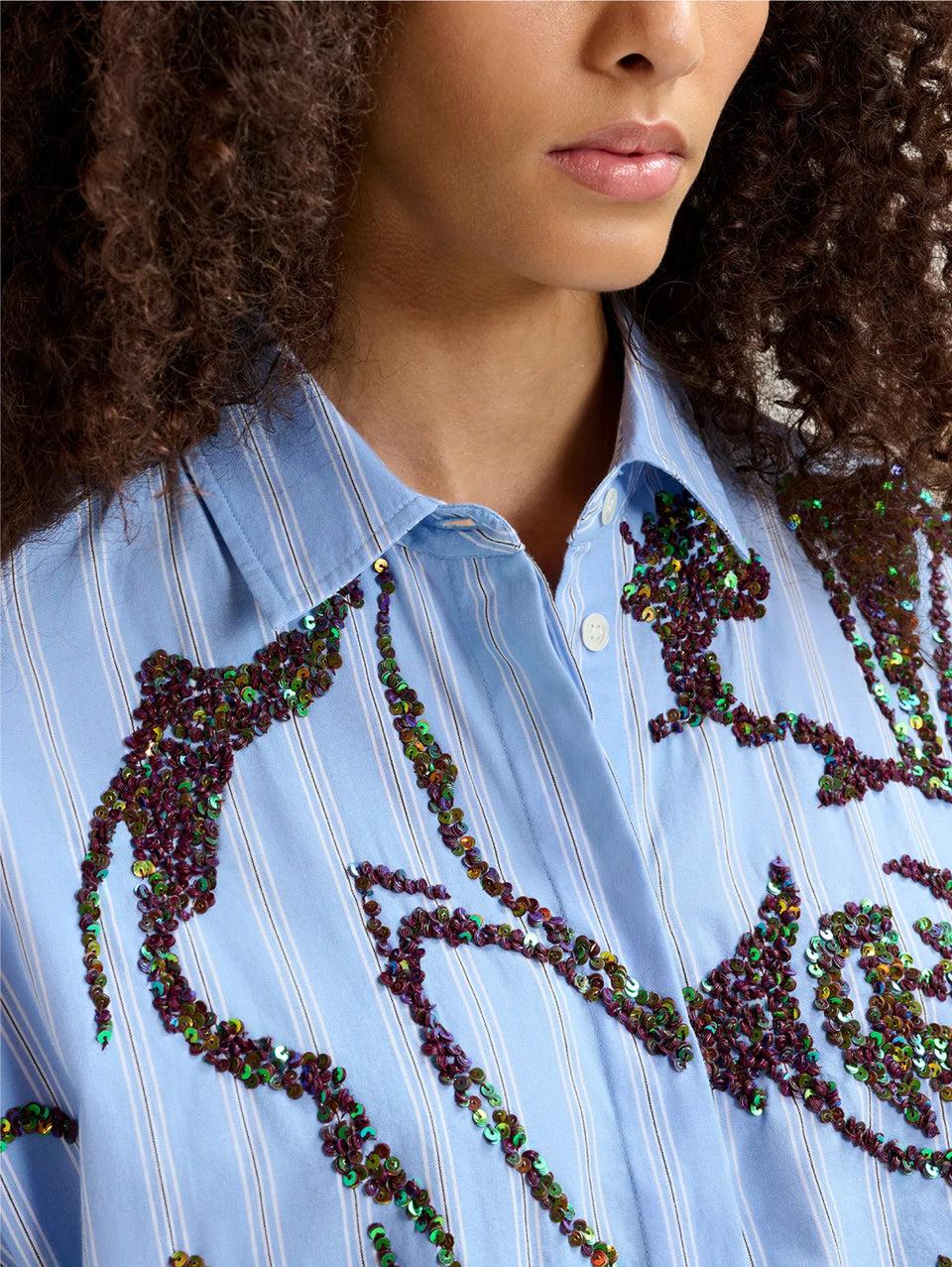ESSENTIEL ANTWERP Camicia in Popeline con Fiori di Paillettes Bianco/Blu Affare Del Giorno