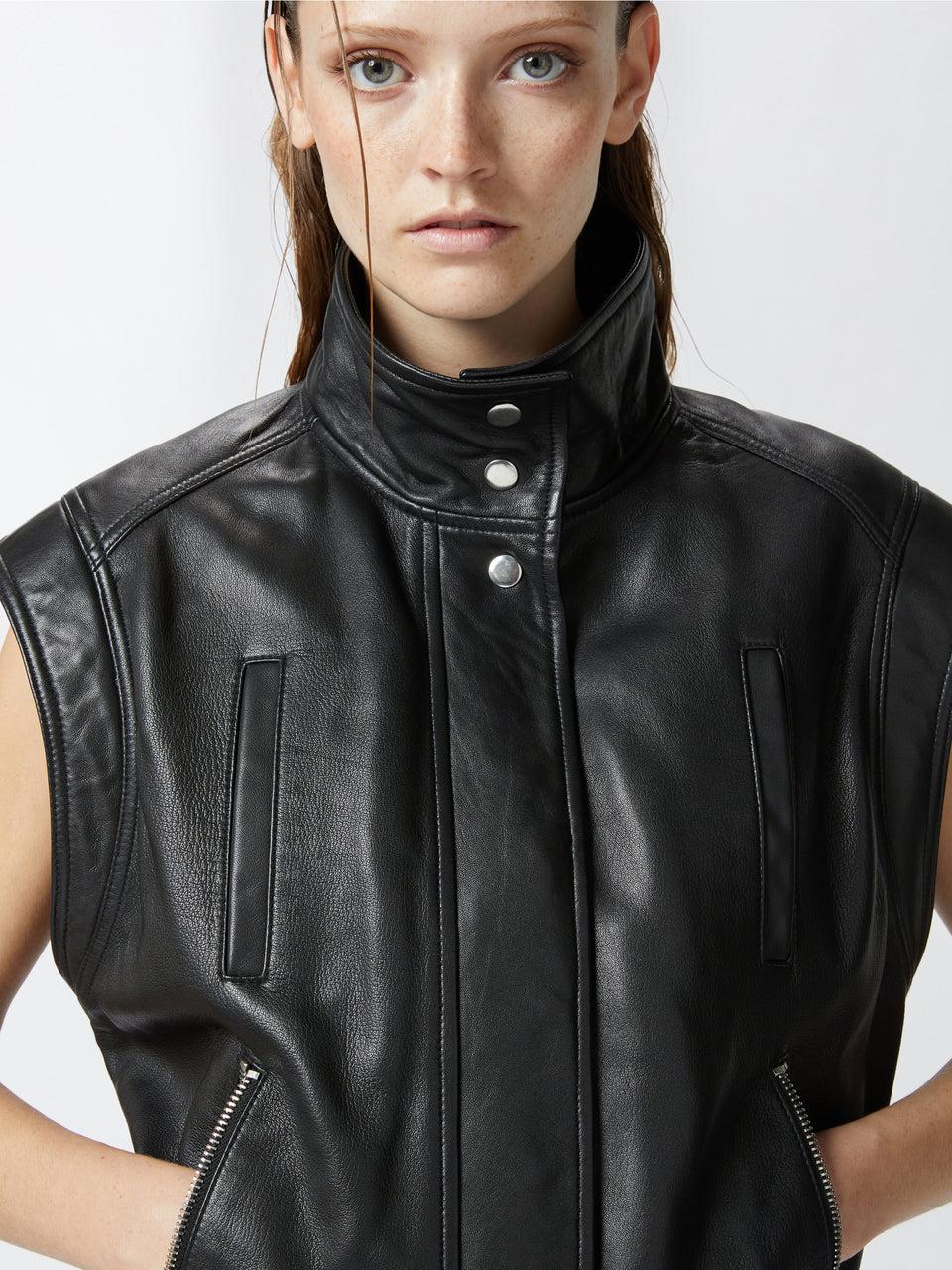 PINKO Giacca Smanicata in Pelle Nero Fino al 50% di sconto