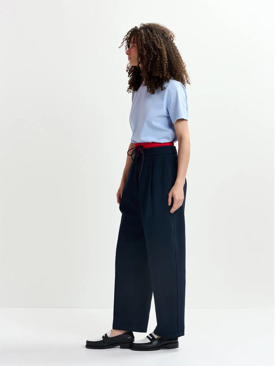 ESSENTIEL ANTWERP T-shirt con Ricami di Strass Blu Officina