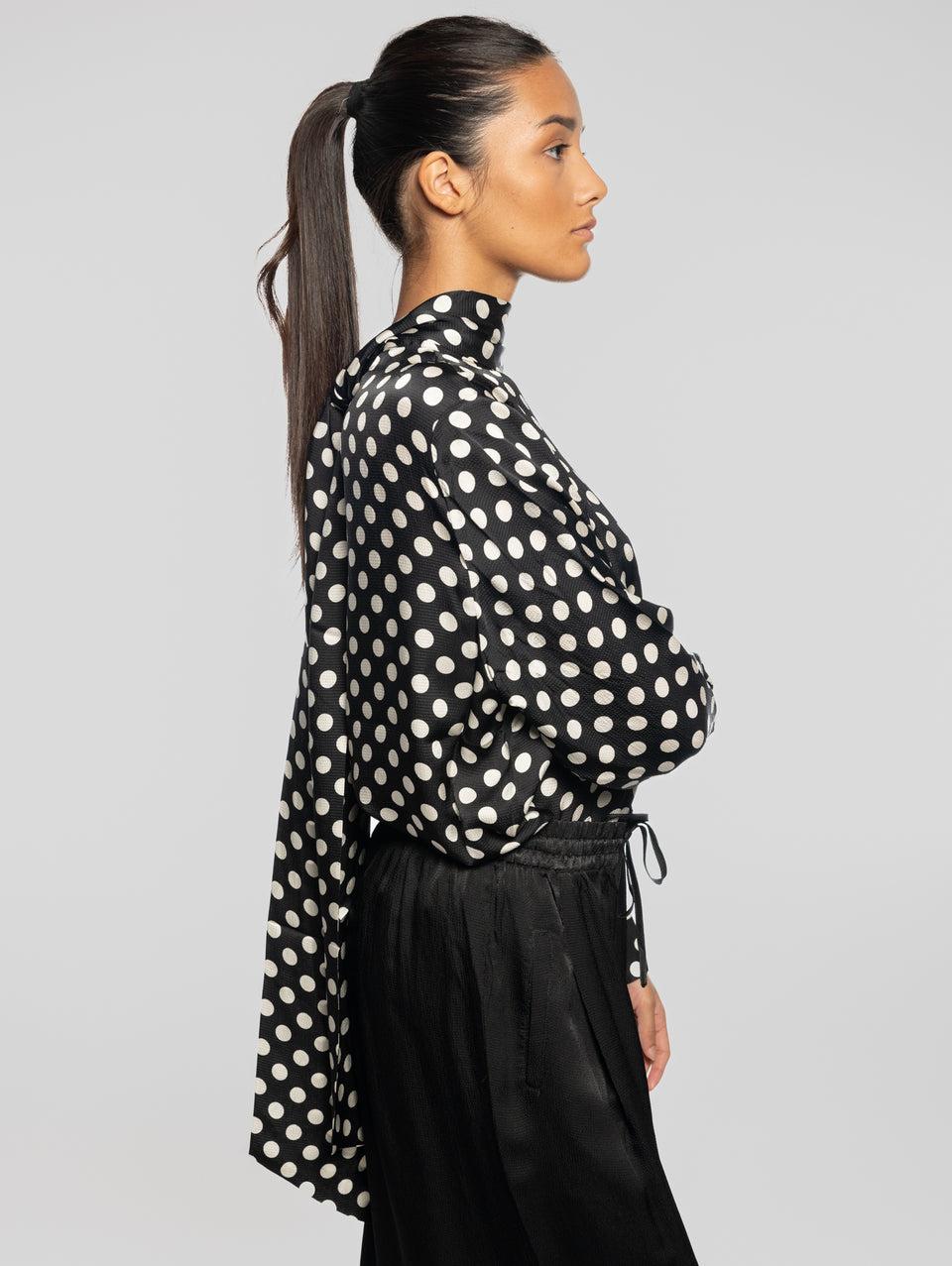 ESSENTIEL ANTWERP Top Maniche Lunghe a Pois Nero Promozione