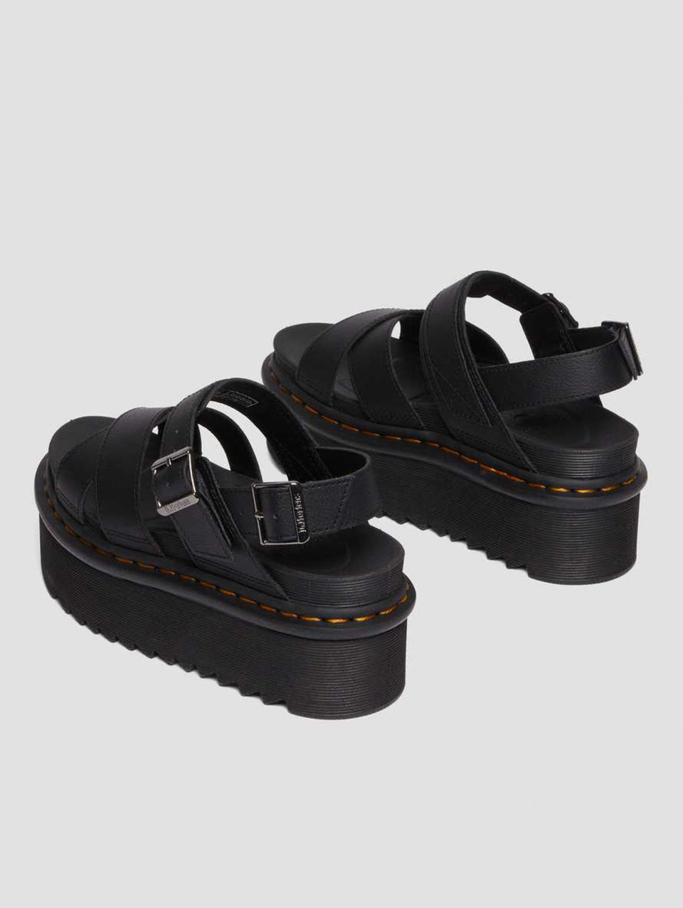 DR. MARTENS Sandali con Suola Platform Voss Quad Nero Negozio online di fabbrica