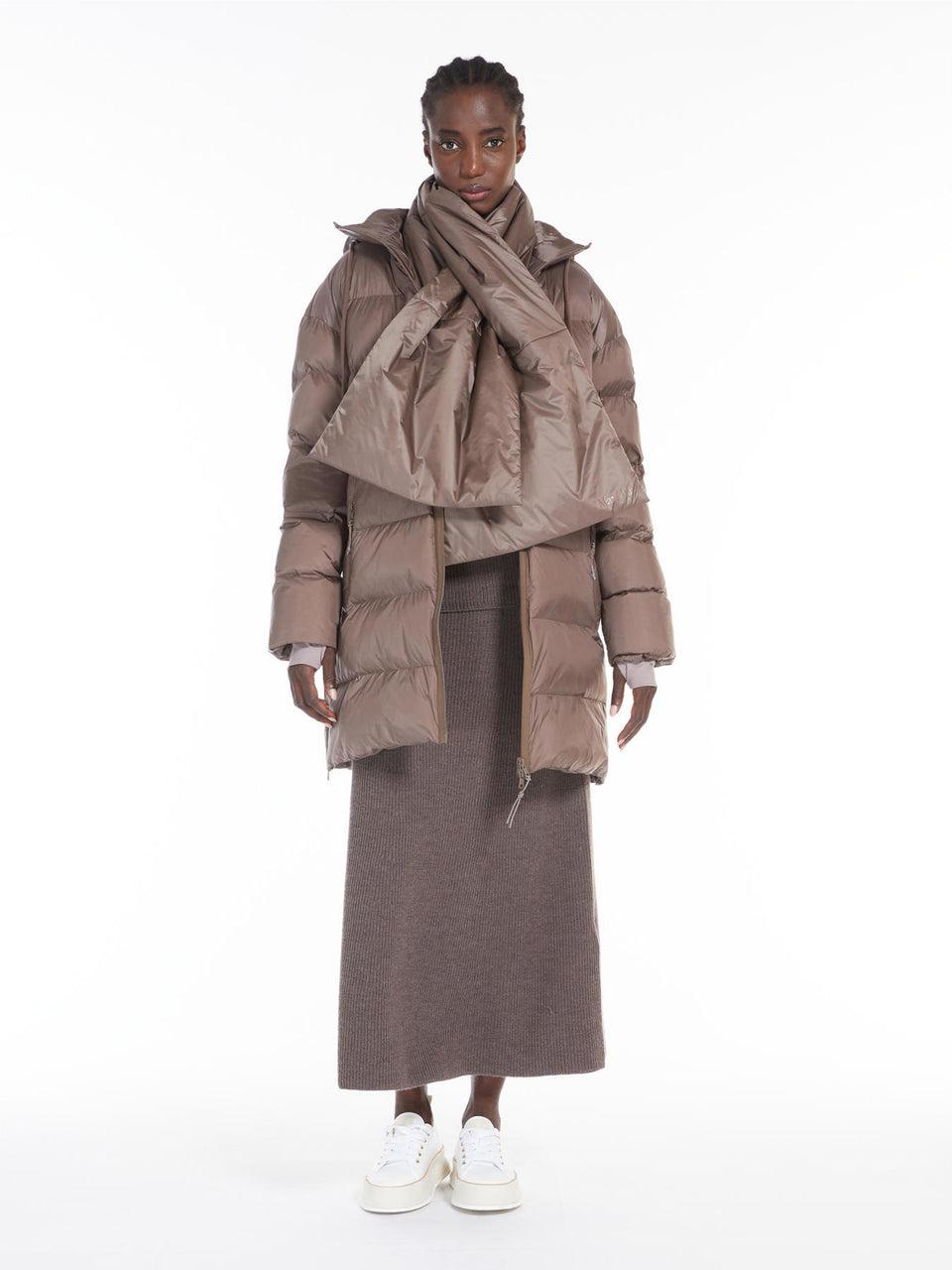 MAX MARA LEISURE Piumino in Tela di Nylon con Imbottitura in Luxepad Nocciola Negozio online di fabbrica