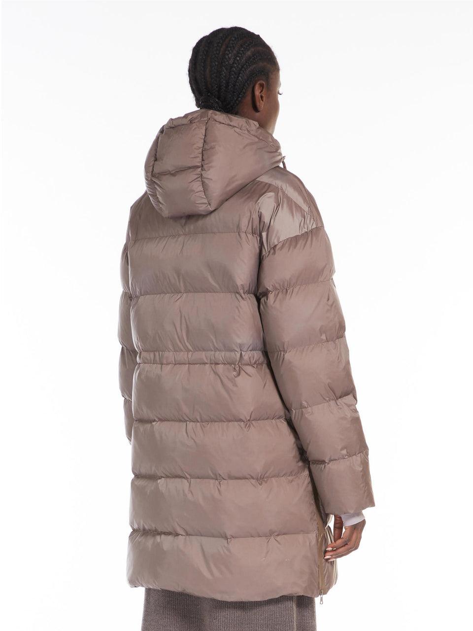 MAX MARA LEISURE Piumino in Tela di Nylon con Imbottitura in Luxepad Nocciola Negozio online di fabbrica