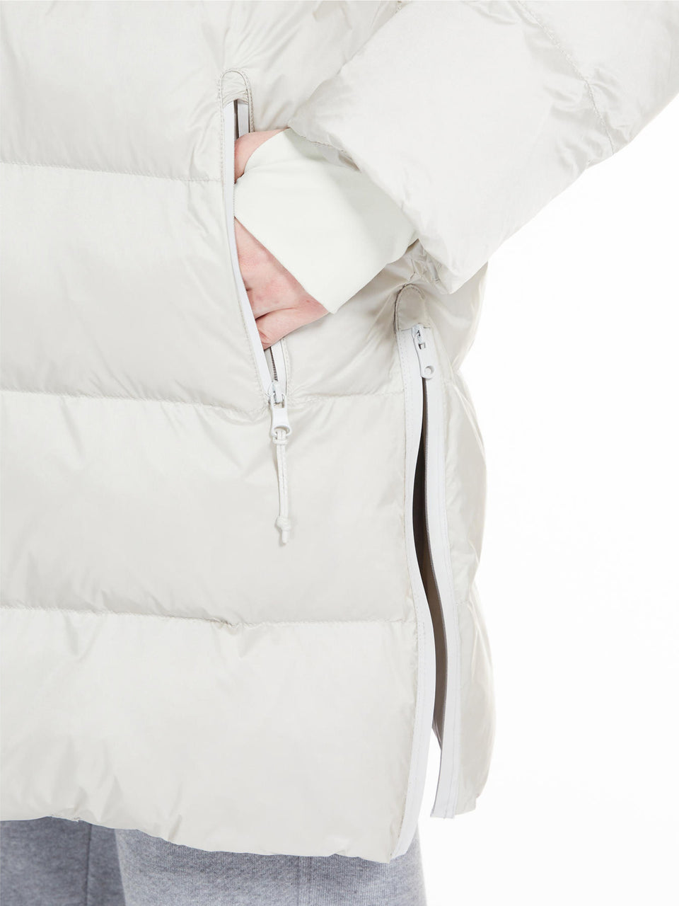 MAX MARA LEISURE Piumino in Tela di Nylon con Imbottitura in Luxepad Ghiaccio Prezzo di fabbrica