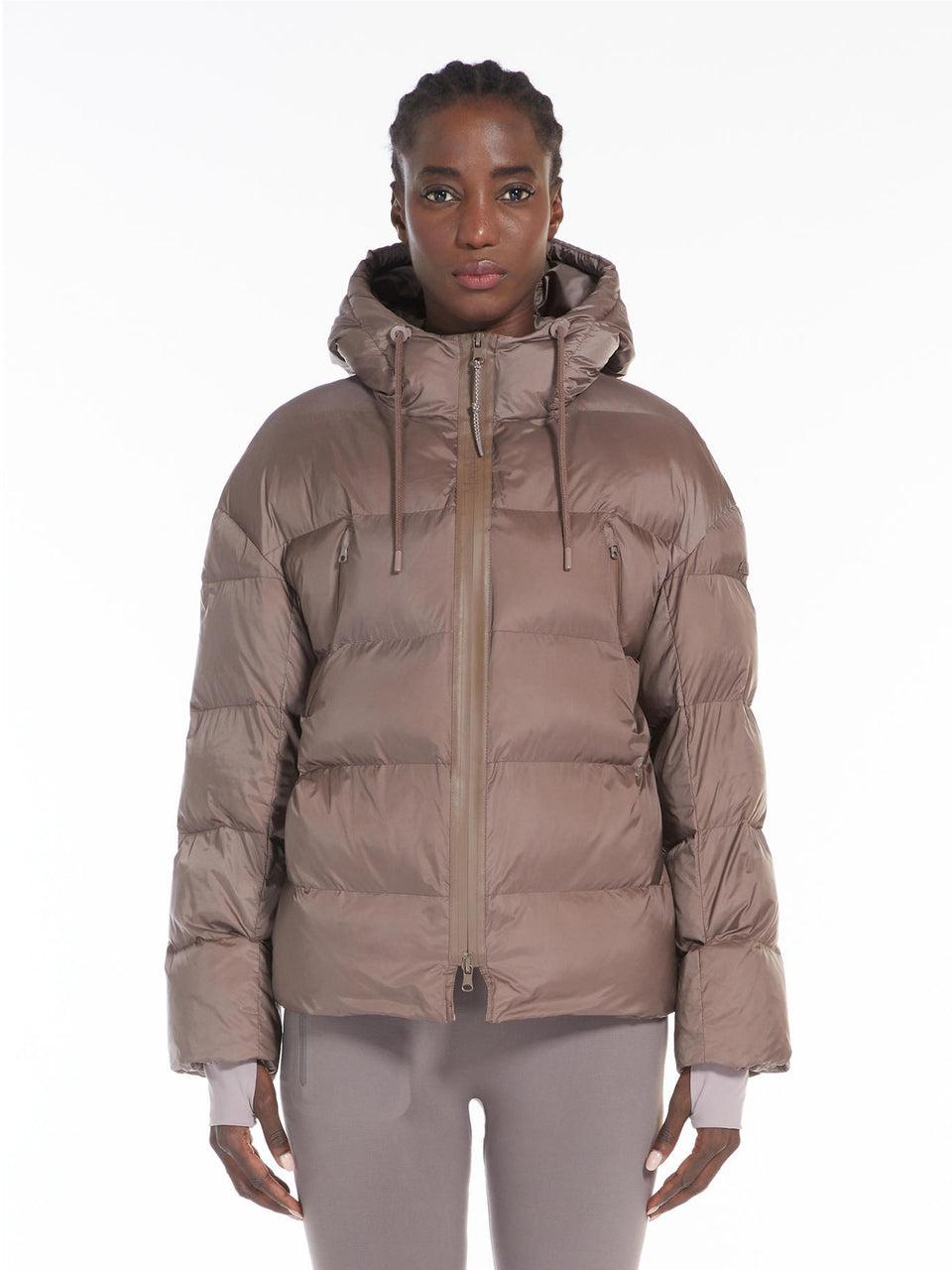 MAX MARA LEISURE Piumino Corto con Cappuccio con Imbottitura in Luxepad Nocciola Offerta speciale