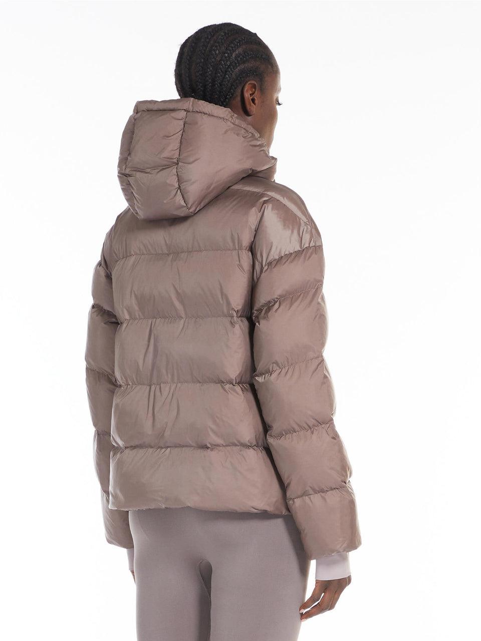 MAX MARA LEISURE Piumino Corto con Cappuccio con Imbottitura in Luxepad Nocciola Offerta speciale