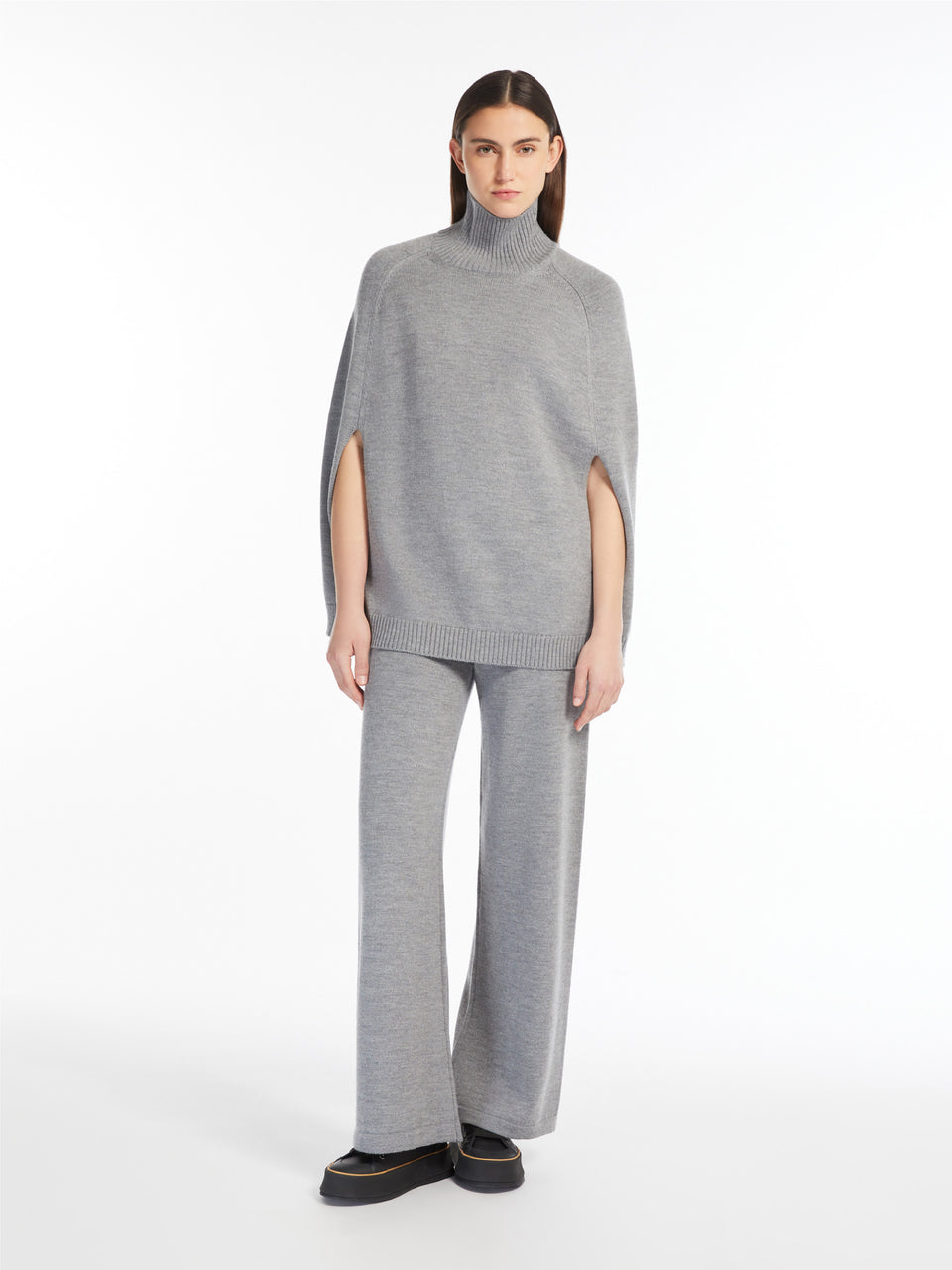 MAX MARA LEISURE Cappa in Lana con Collo Alto Grigio Vendite stagionali