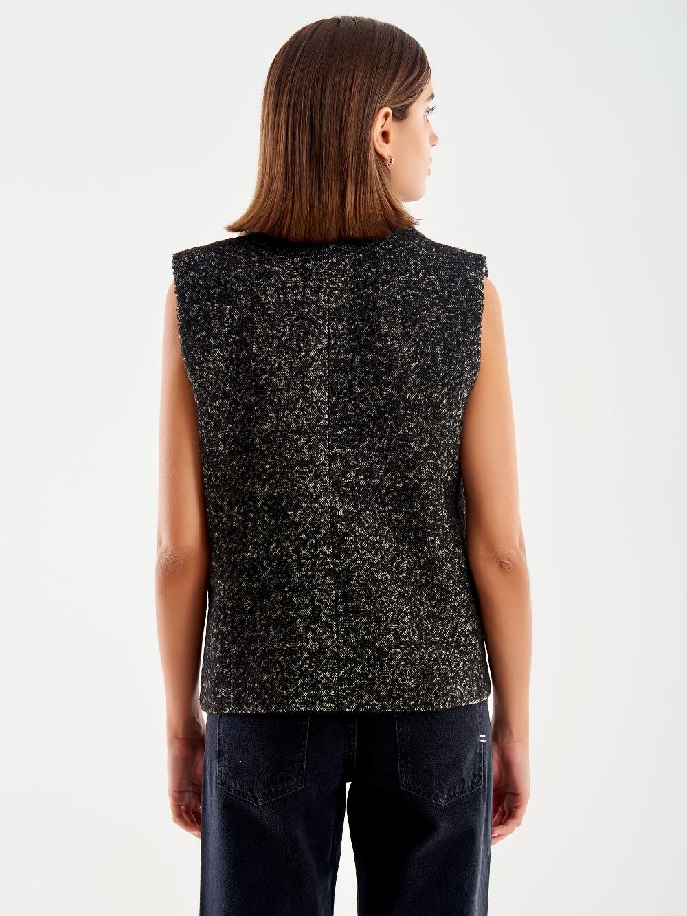 Vicolo Gilet Tre Bottoni – Vicolo Rilascio limitato