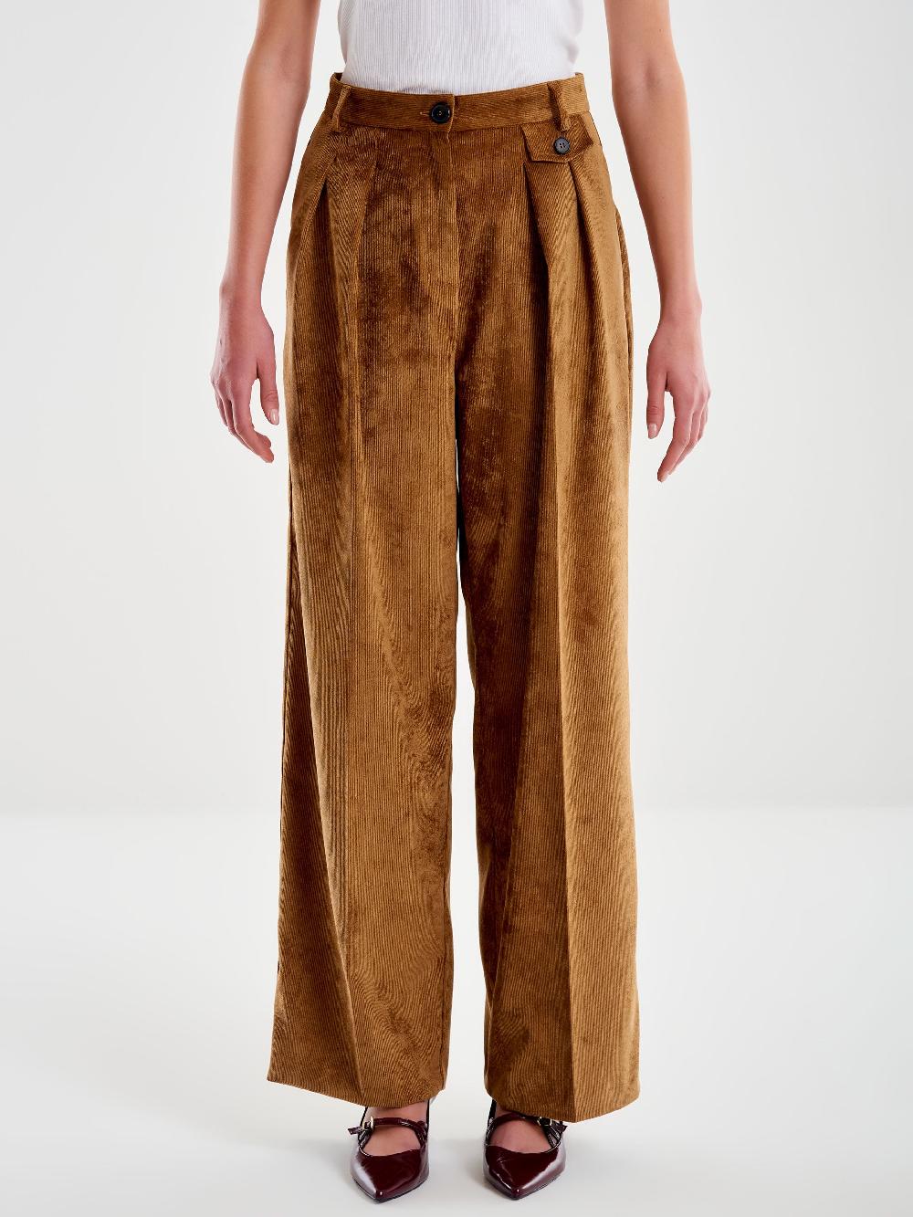 Vicolo Pantalone in Velluto a Coste Cammello Novità