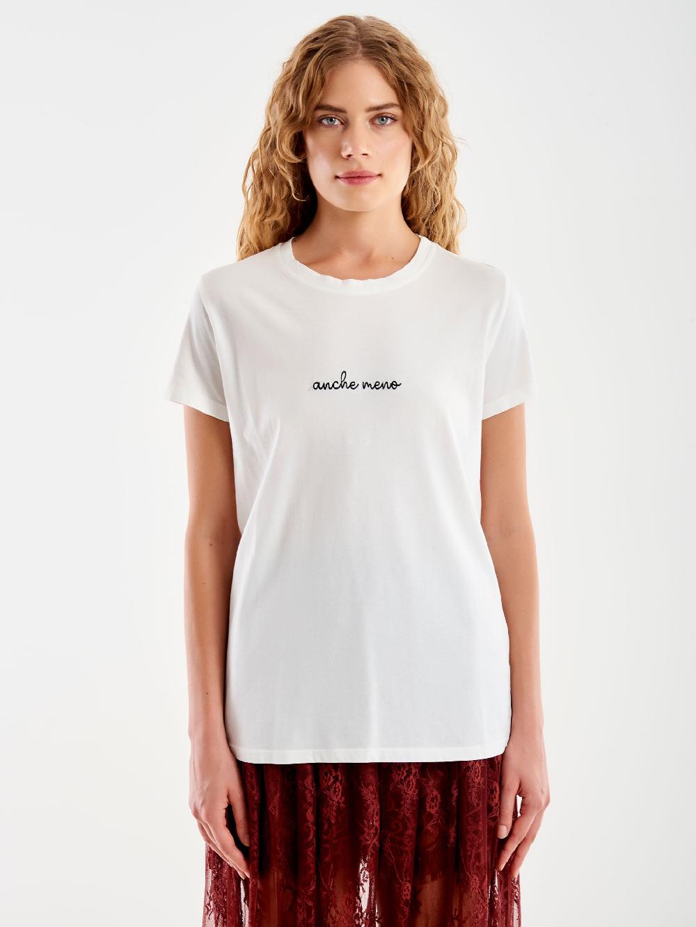 Vicolo T-Shirt Ricamata "Anche Meno" Bianco Offerta per la Festa della Mamma
