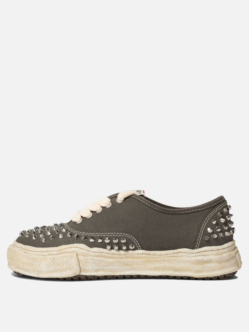Vietti Maison Mihara Yasuhiro Sneaker con borchie "Baker" Offerta